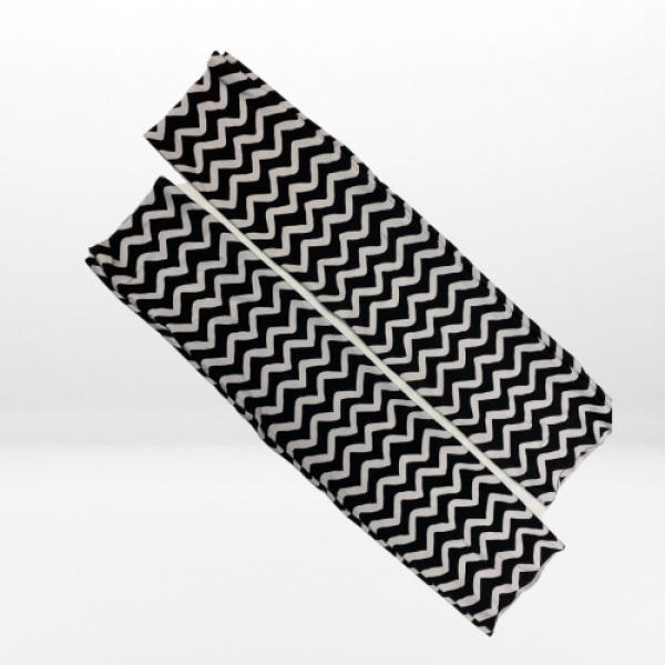 Chevron Leg Warmers – Black And White 73